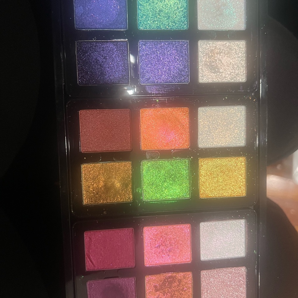 Danessa Myricks Beauty Multicolor Highlighter Palette freedom palette VI